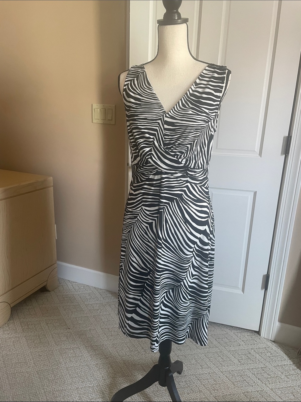Ann Taylor Black and White Zebra Print V-Neck Dress